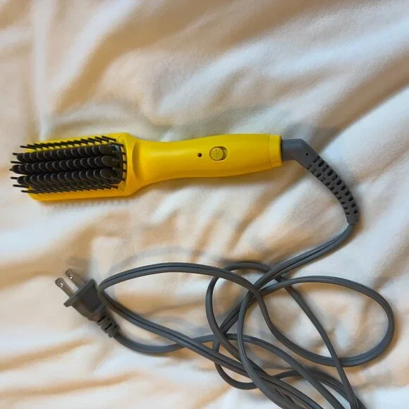 Drybar The Brush Crush Heated Straightening Brush – Yellow Professional Hair Too - Picture 1 of 3
